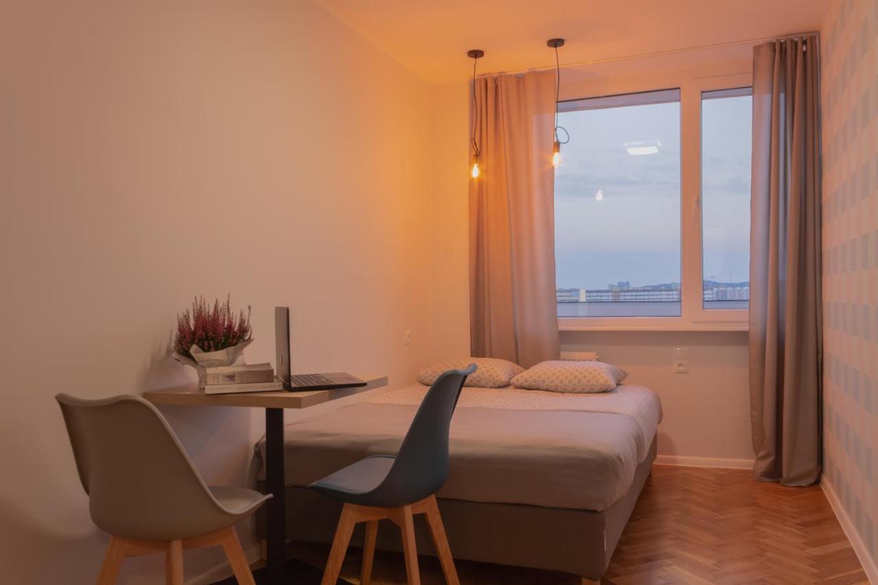 INITIUM rooms - Obrońców Wybrzeża 4D Gdańsk Exterior foto