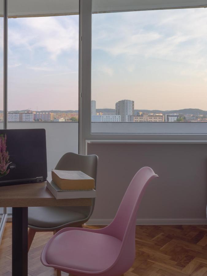 INITIUM rooms - Obrońców Wybrzeża 4D Gdańsk Exterior foto